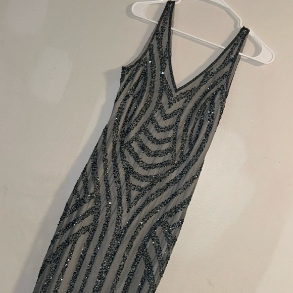 Adrianna Papell Gray Black Sheath Dress V-Neck Sleeveless - Picture 1 of 3